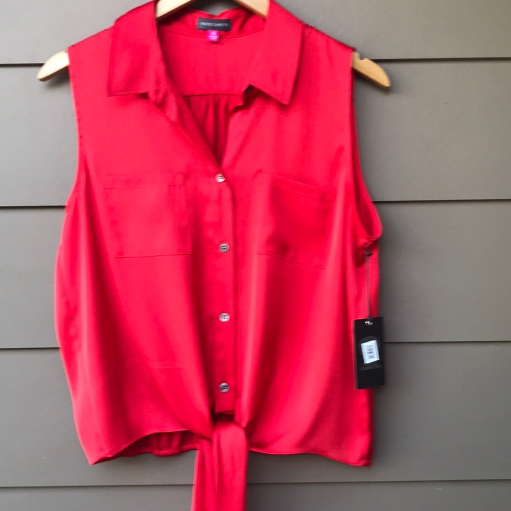 VINCE CAMUTO SIZE MEDIUM